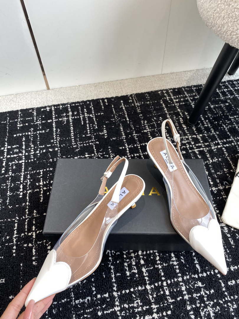 Alaia Women's AA3E057CK150 C?ur 55 PU and patent-leather slingback pumps White
