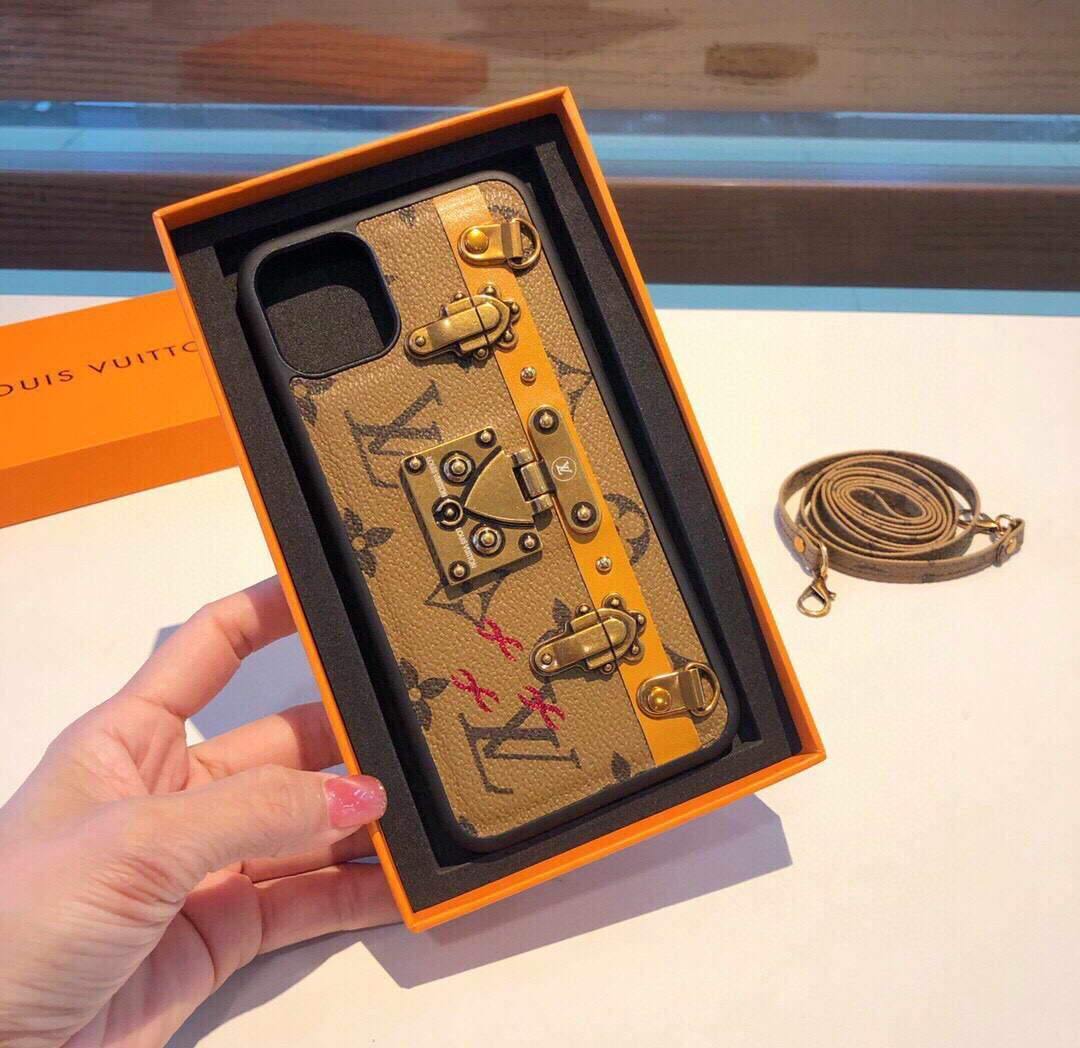 Louis Vuitton Apple Iphone Leather Premium Deluxe Phone Case Protection 10109 - luxibagsmall