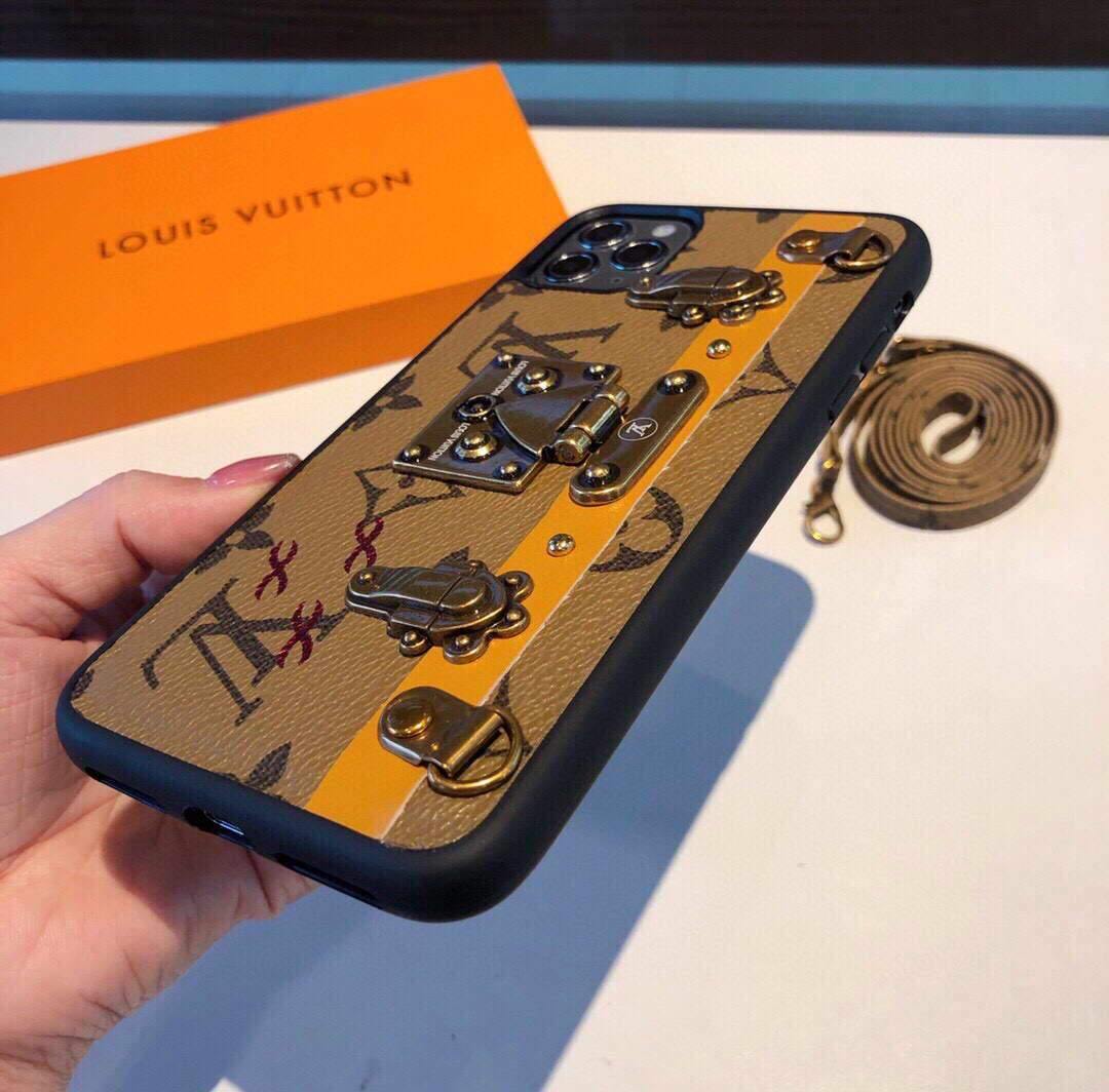 Louis Vuitton Apple Iphone Leather Premium Deluxe Phone Case Protection 10109 - luxibagsmall