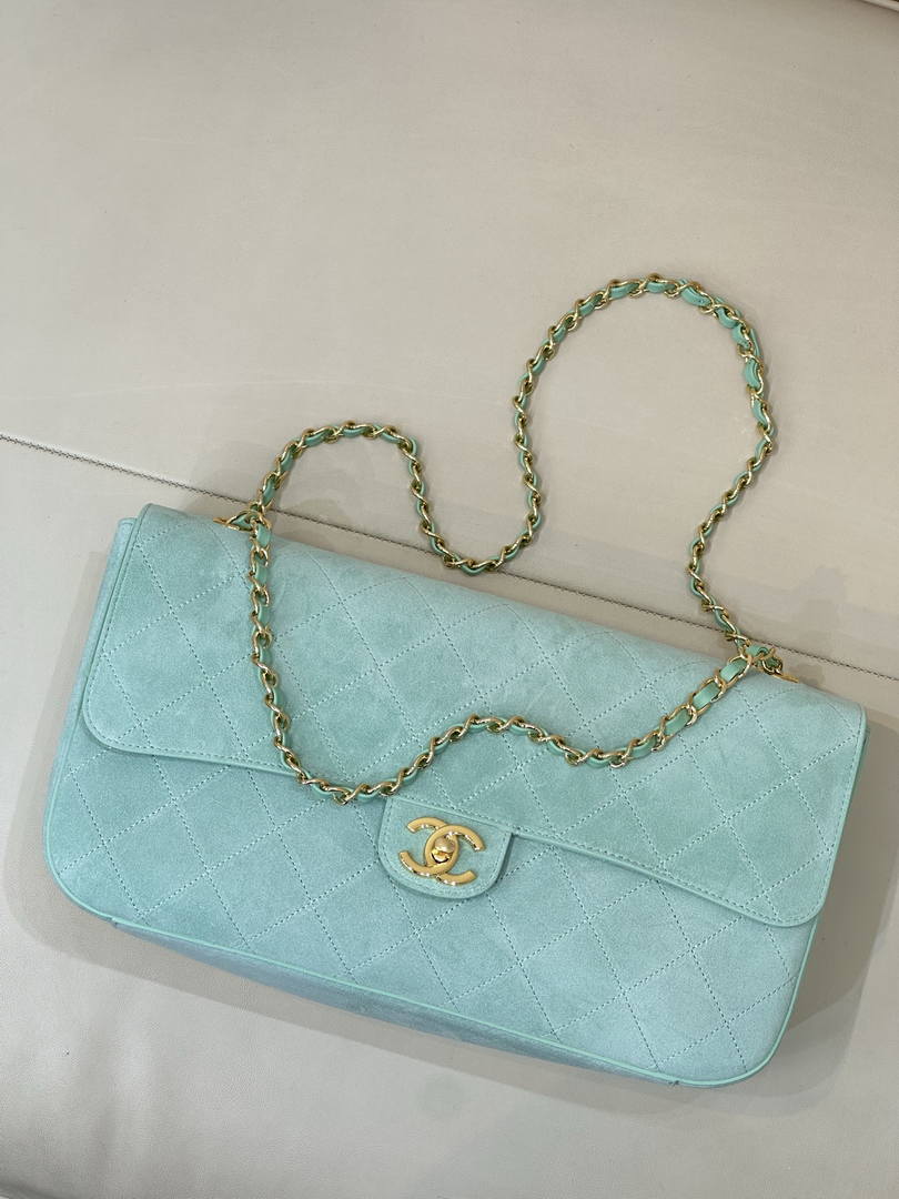 Chanel AS6281  Maxi Flap bag  Suede Calfskin & Gold-Tone Metal Green