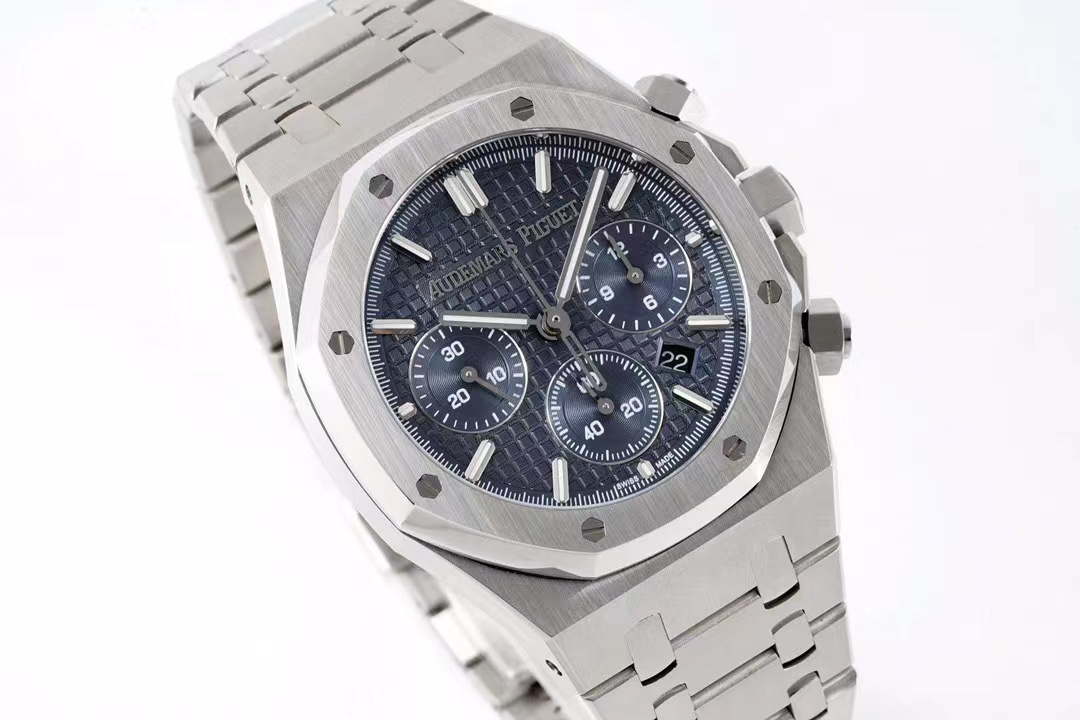 Audemars Piguet 26420IO Royal Oak Offshore Selfwinding Chronograph AP60092