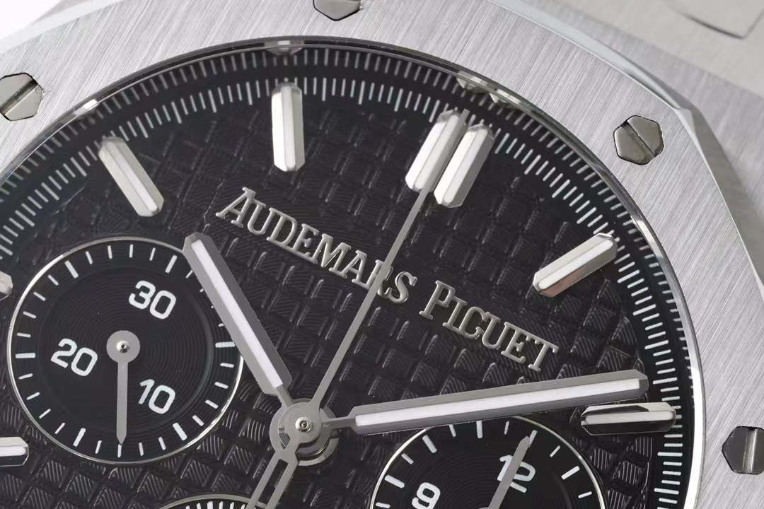 Audemars Piguet 26420IO Royal Oak Offshore Selfwinding Chronograph AP60095