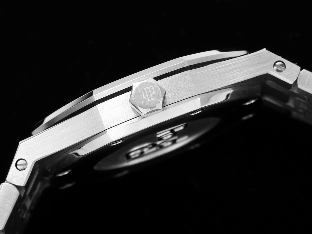 Audemars Piguet Women's 67650ST Royal Oak Quartz AP600127