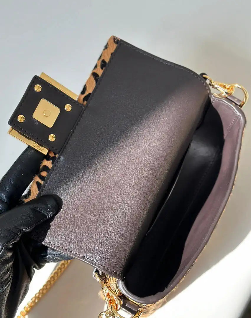 Baguette 8BS017AYDYF0A6E Mini Printed cavallino calfskin bag