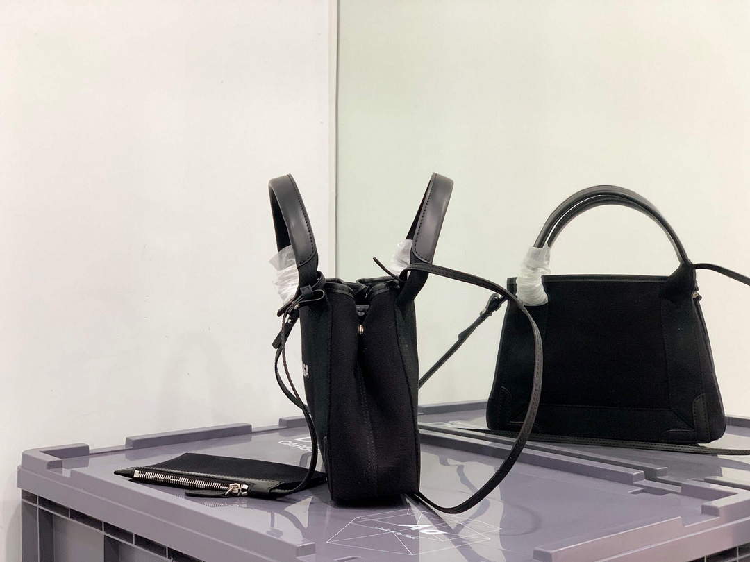 Balenciaga 390346 Women's Navy Xs Tote Bag Black