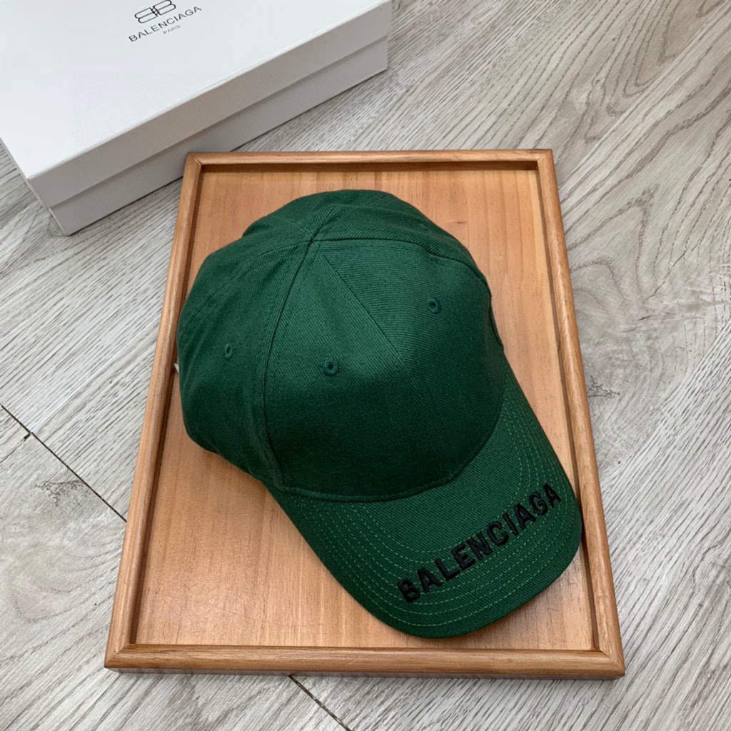 Balenciaga 529192310 Cap black white Classic Baseball Cap with Balenciaga embroidered logo B990024 - Default Title - View 1