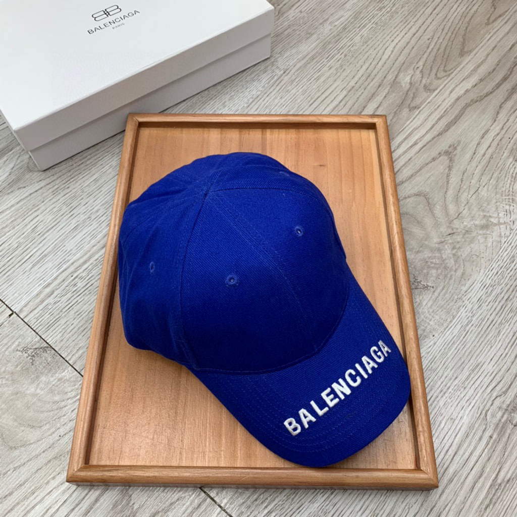 Balenciaga 529192310 Cap black white Classic Baseball Cap with Balenciaga embroidered logo B990026