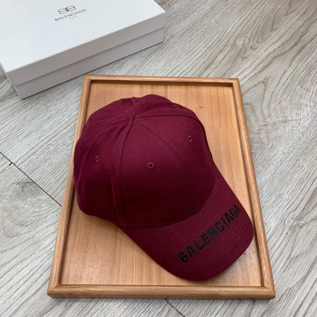 Balenciaga 529192310 Cap black white Classic Baseball Cap with Balenciaga embroidered logo B990031