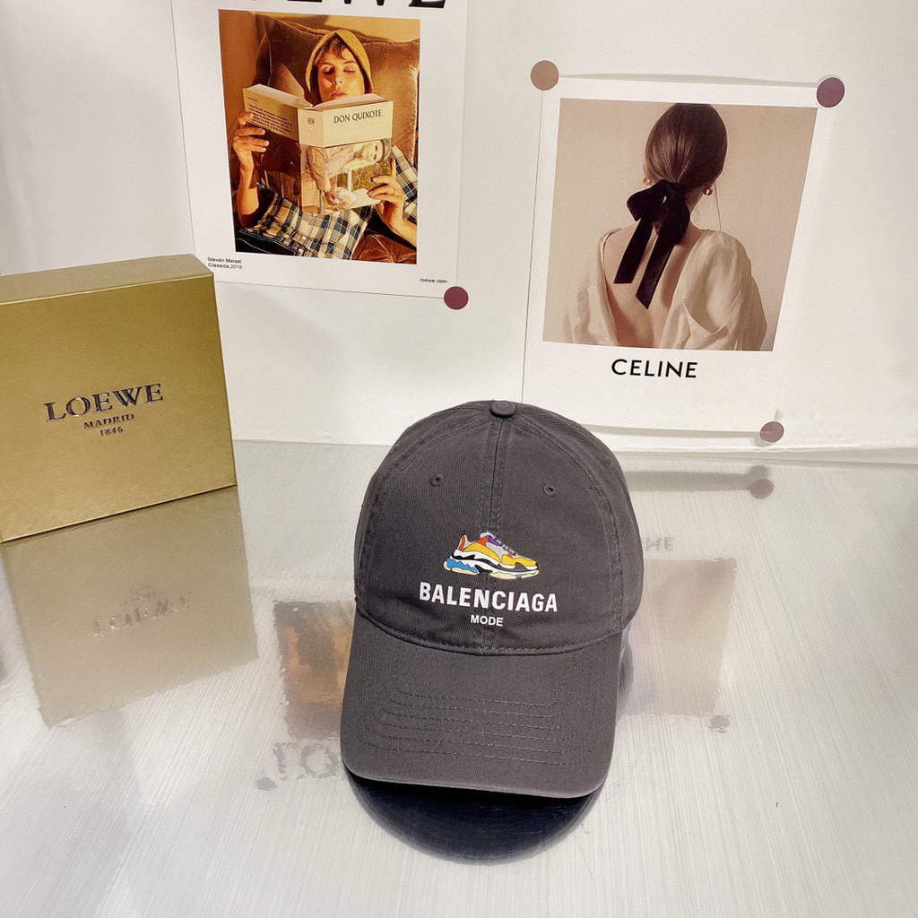 Balenciaga 529192310 Cap black white Classic Baseball Cap with Balenciaga embroidered logo B990040 - Default Title - View 1