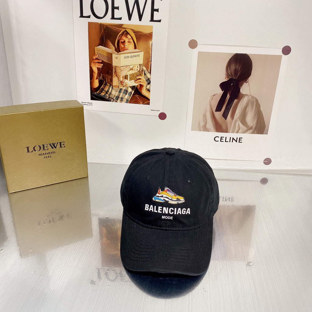 Balenciaga 529192310 Cap black white Classic Baseball Cap with Balenciaga embroidered logo B990044 - Default Title - View 1
