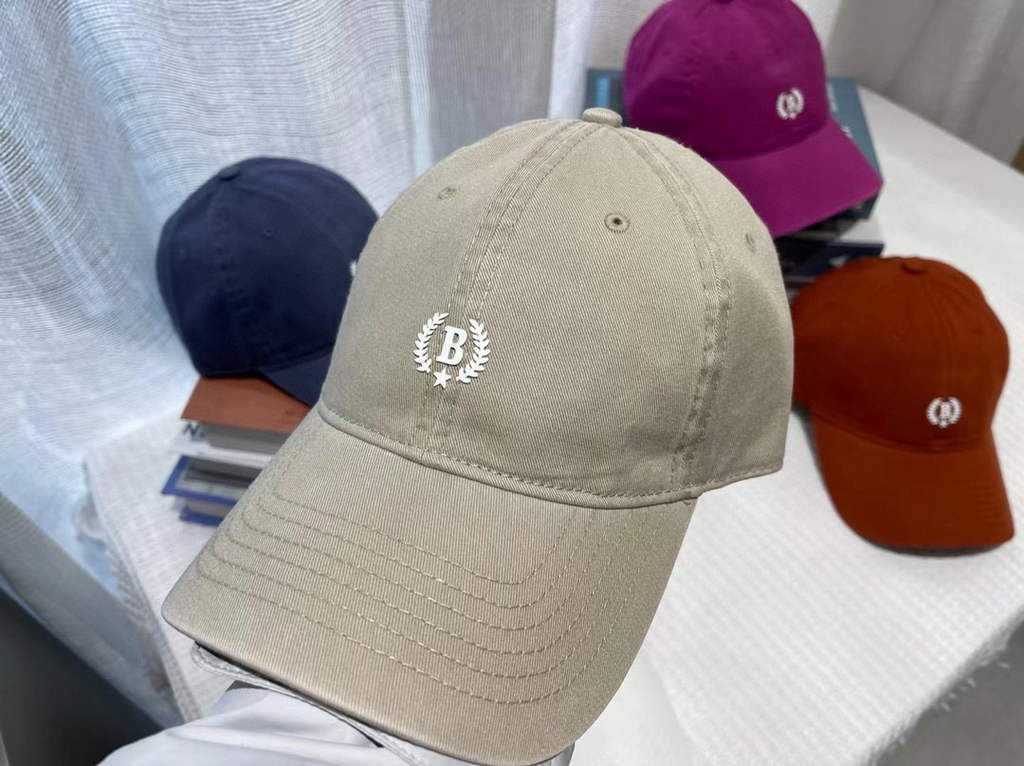 Balenciaga 529192310 Cap black white Classic Baseball Cap with Balenciaga embroidered logo B990045 - Default Title - View 1