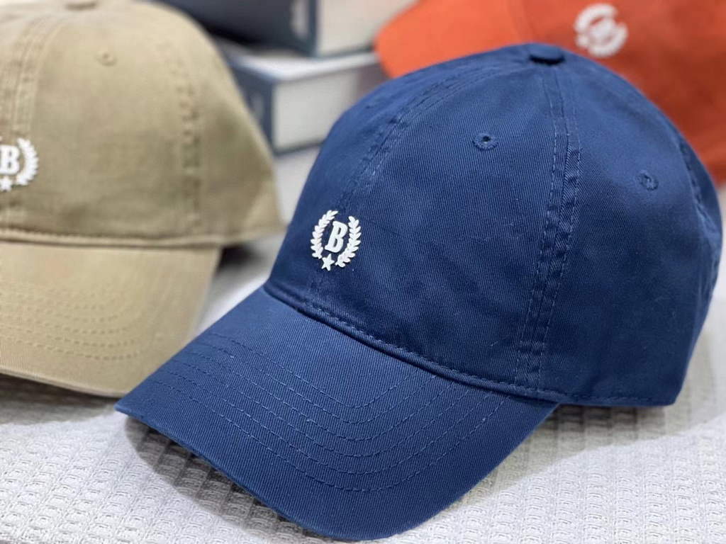 Balenciaga 529192310 Cap black white Classic Baseball Cap with Balenciaga embroidered logo B990050 - Default Title - View 1