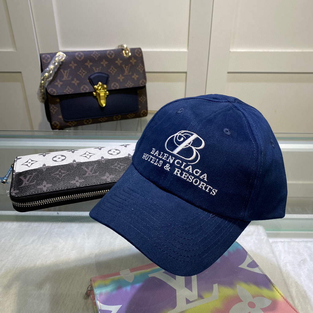 Balenciaga 529192310 Cap black white Classic Baseball Cap with Balenciaga embroidered logo B990086 - Default Title - View 1