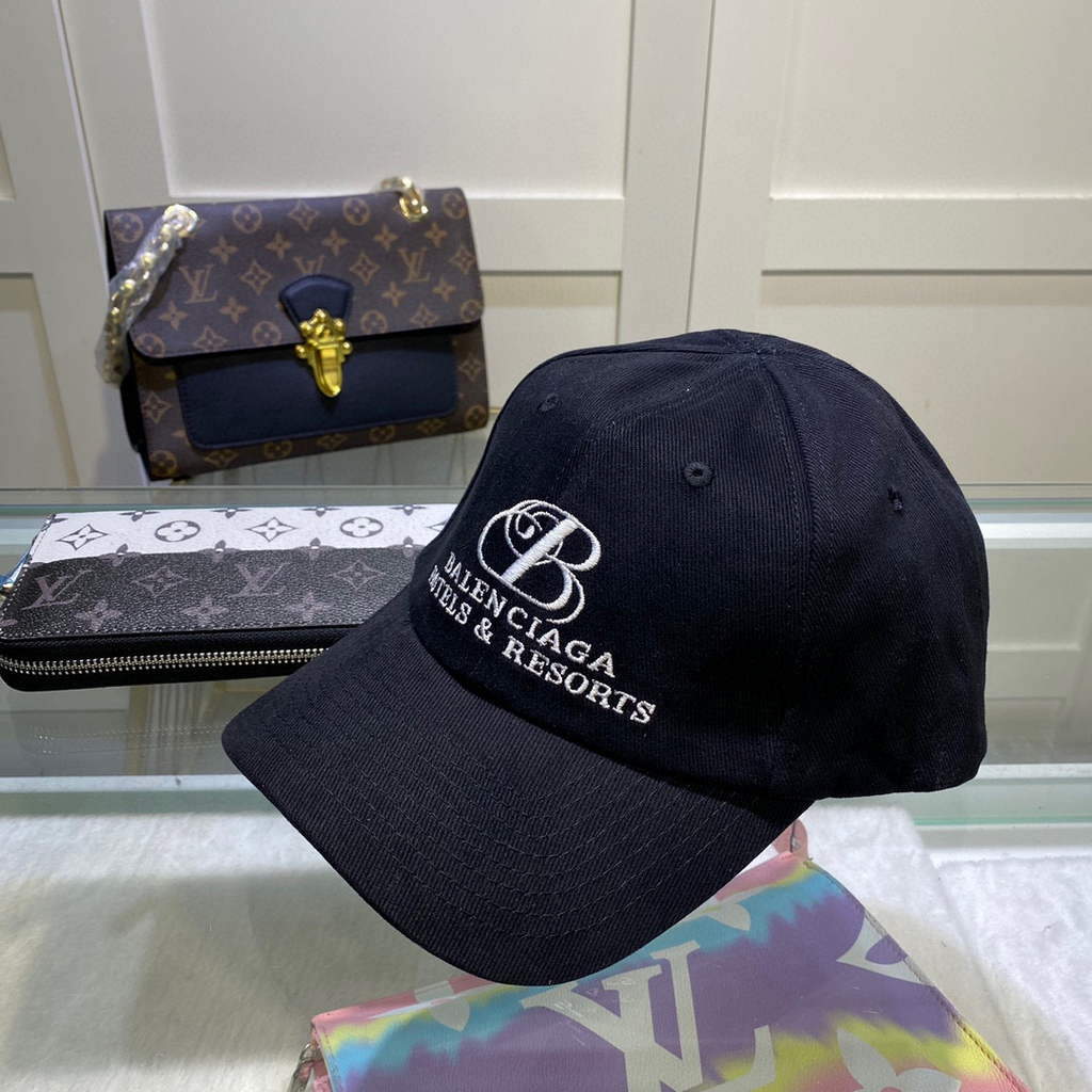 Balenciaga 529192310 Cap black white Classic Baseball Cap with Balenciaga embroidered logo B990088 - Default Title - View 1
