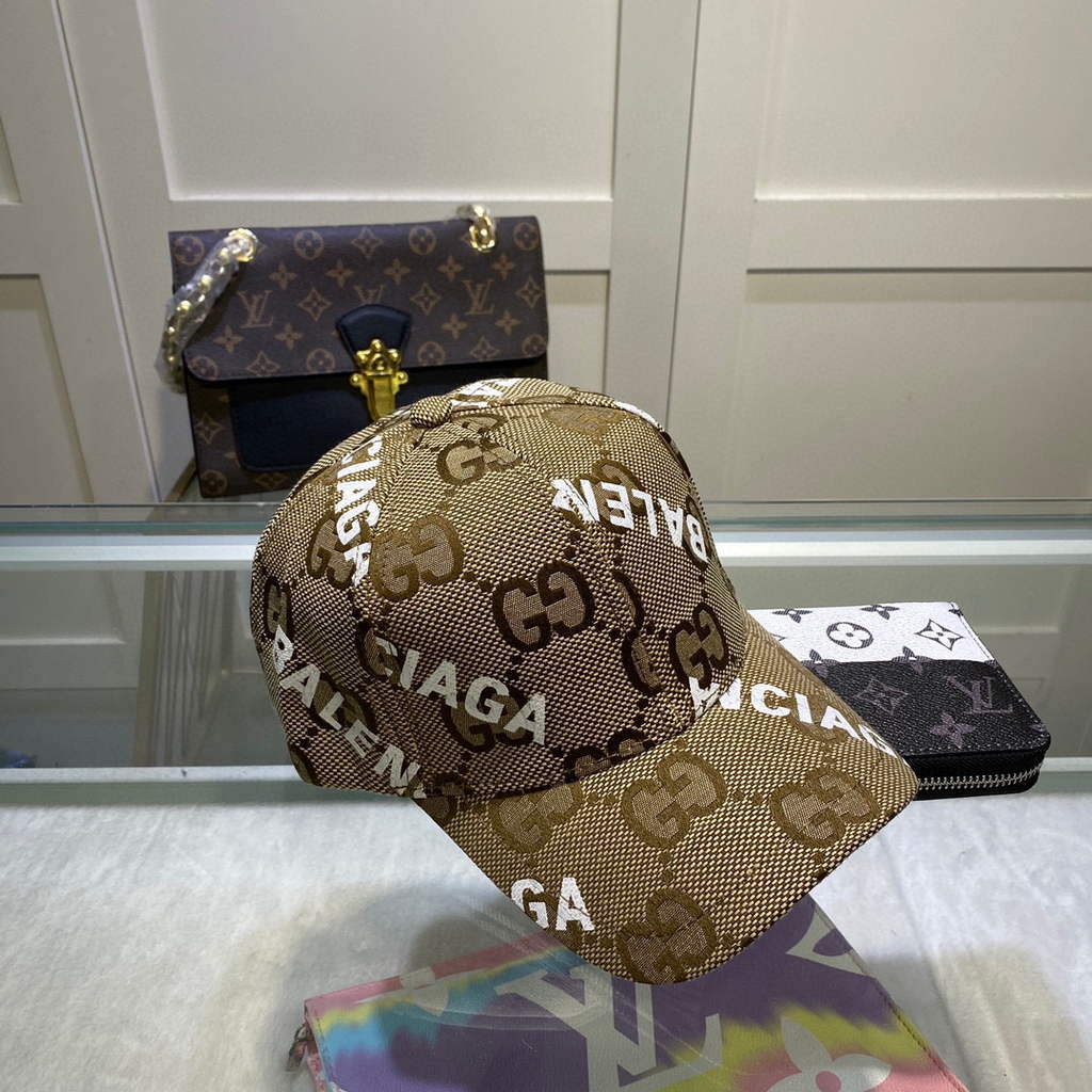Balenciaga 529192310 Cap black white Classic Baseball Cap with Balenciaga embroidered logo B990094 - Default Title - View 1