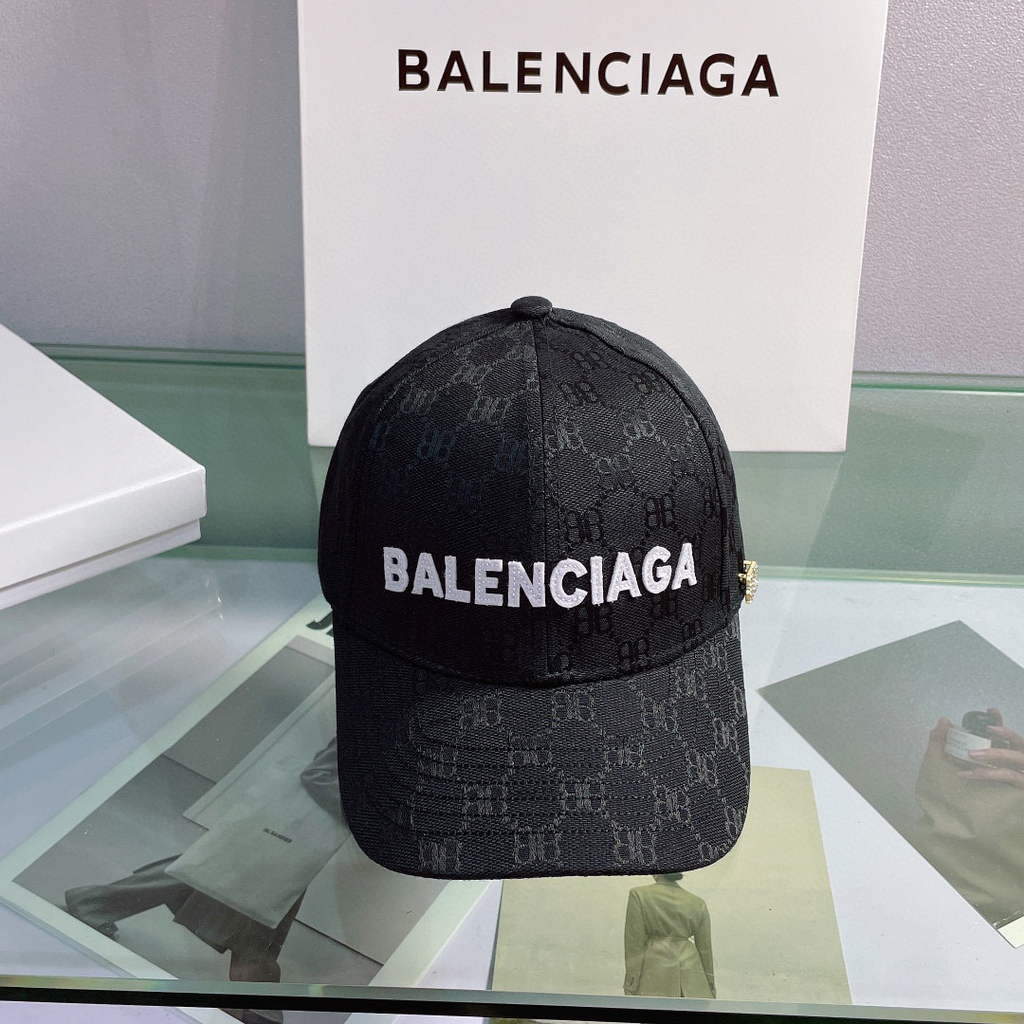 Balenciaga 529192310 Cap black white Classic Baseball Cap with Balenciaga embroidered logo B990117