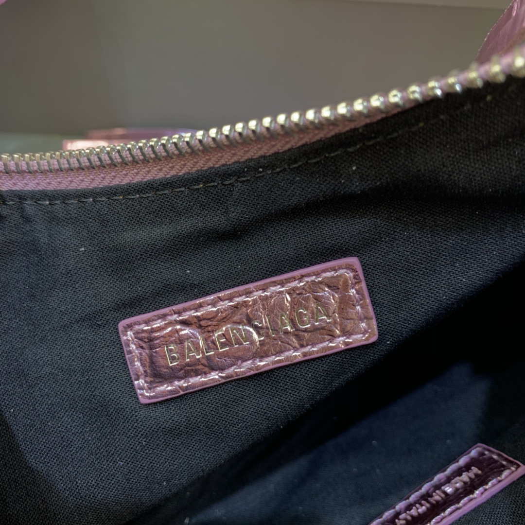 Balenciaga 700940210 Women's Neo Cagole XS Handbag in Crocodile Embossed Sky Pink