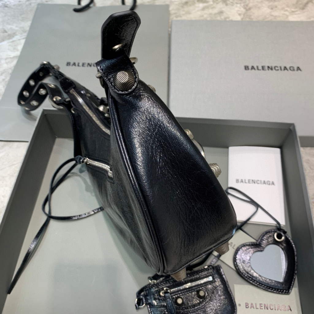 Balenciaga 67130723 Women's Le Cagole Small Shoulder Bag Arena lambskin In Black