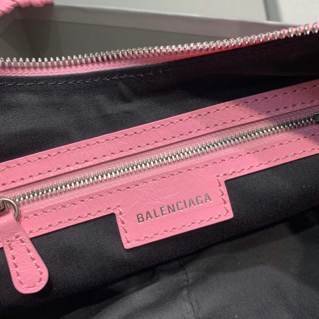 Balenciaga 67130723 Women's Le Cagole Small Shoulder Bag Arena lambskin In Pink