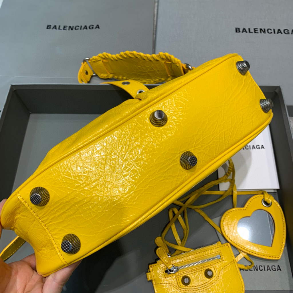 Balenciaga 67130723 Women's Le Cagole Small Shoulder Bag Arena lambskin In Yellow