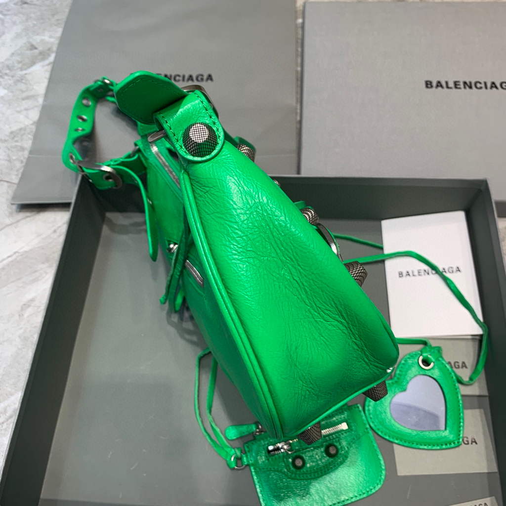 Balenciaga 67130723 Women's Le Cagole Small Shoulder Bag Arena lambskin In Green