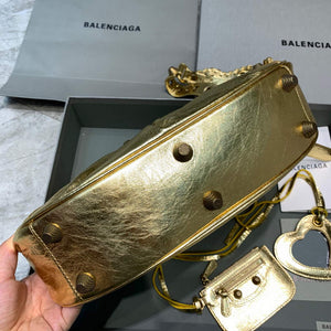 Balenciaga 67130723 Women's Le Cagole Small Shoulder Bag Arena lambskin In Gold - Default Title - View 4