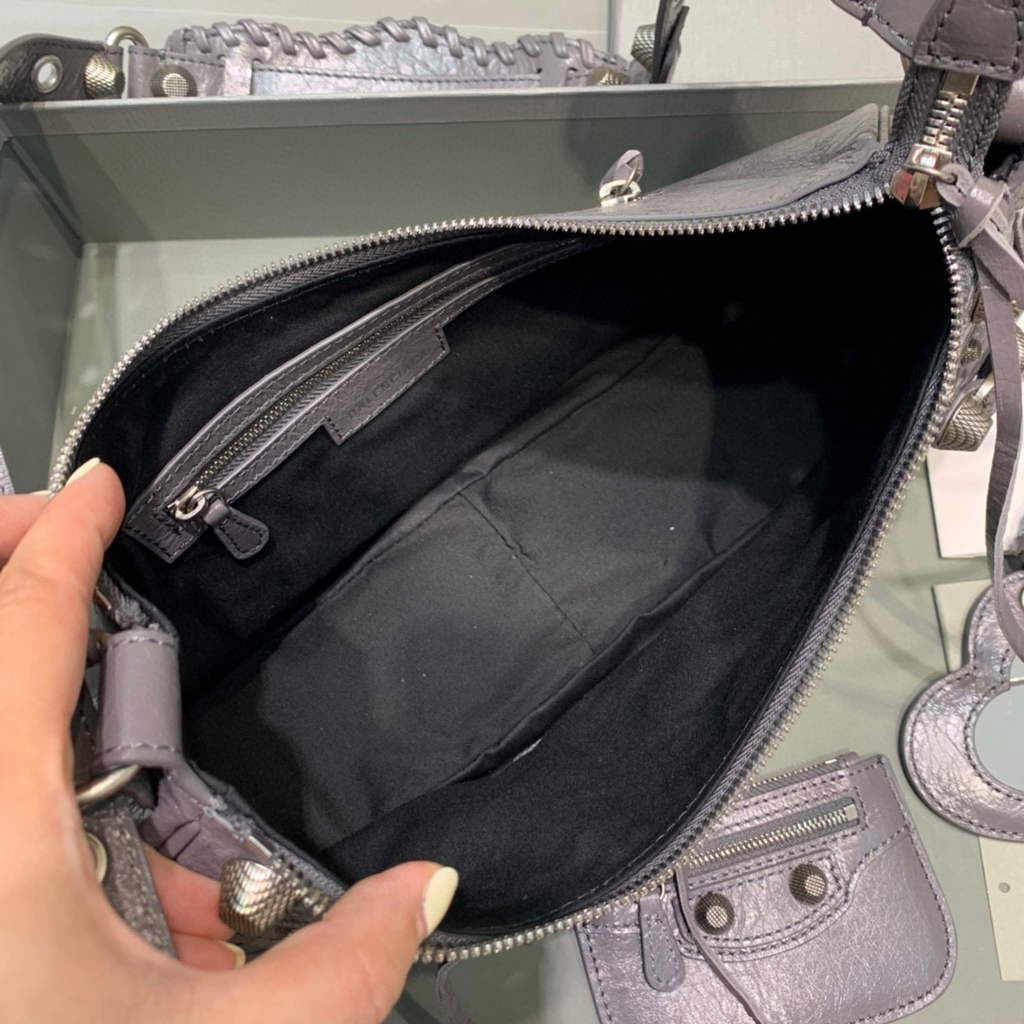 Balenciaga 67130723 Women's Le Cagole Small Shoulder Bag Arena lambskin In Grey