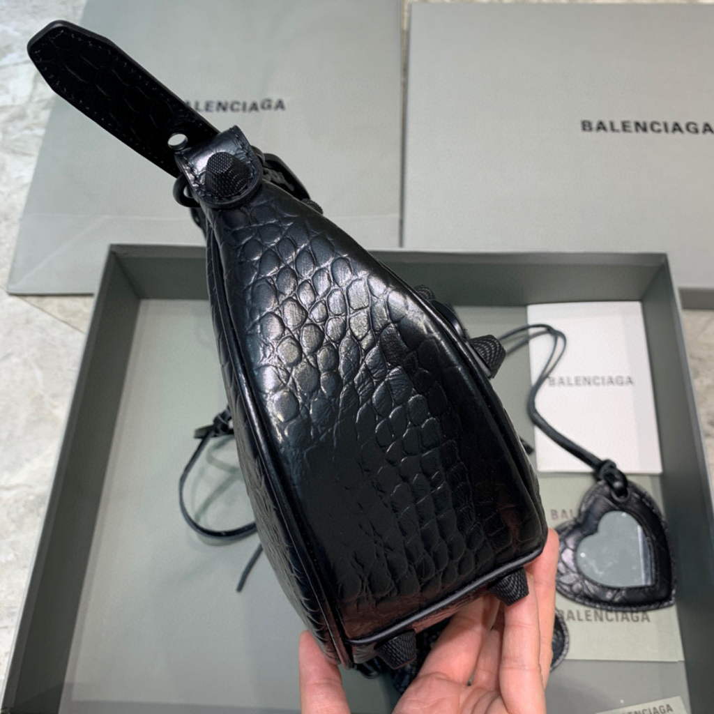 Balenciaga 67130723 Women's Le Cagole Small Shoulder Bag Crocodile Embossed In Black