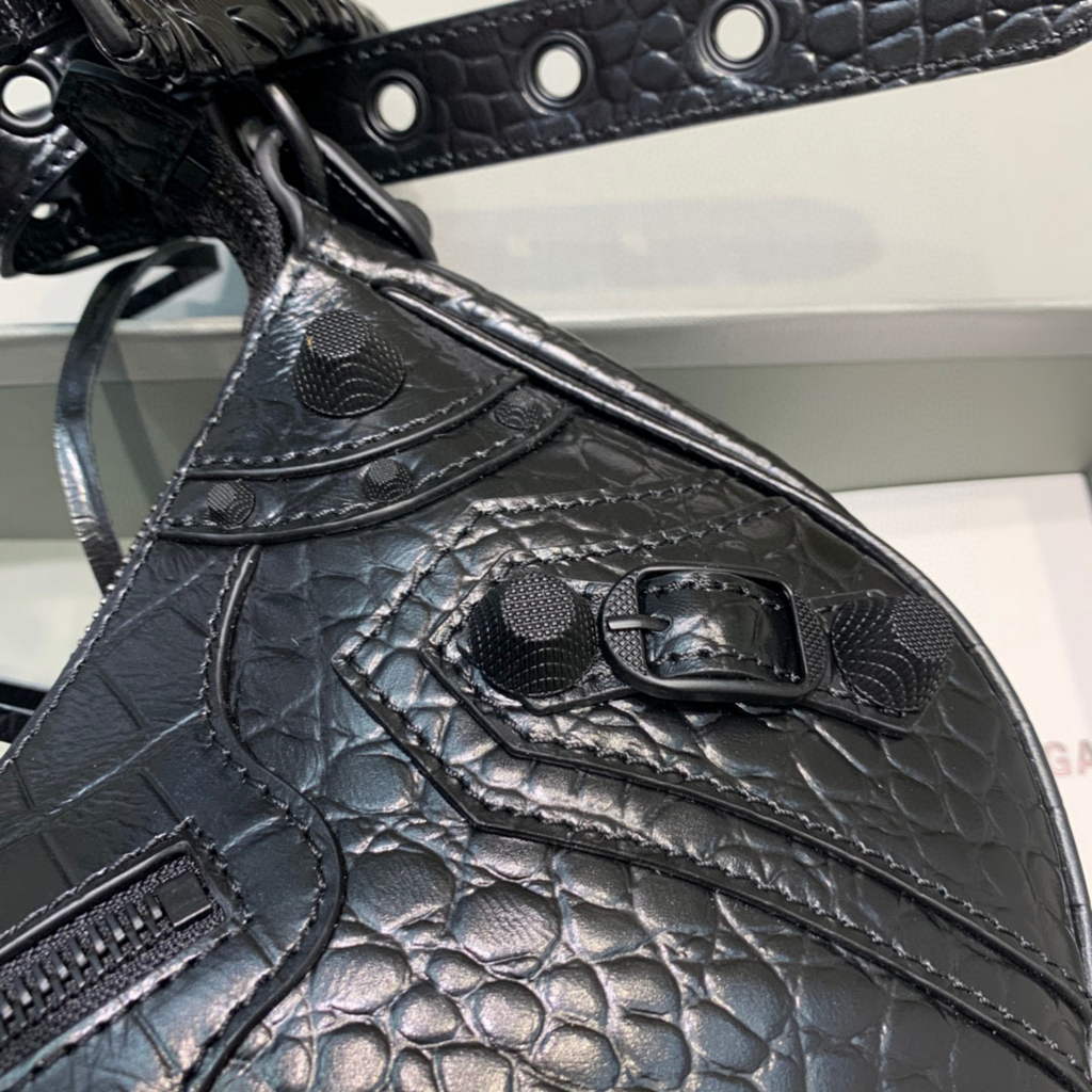 Balenciaga 67130723 Women's Le Cagole Small Shoulder Bag Crocodile Embossed In Black