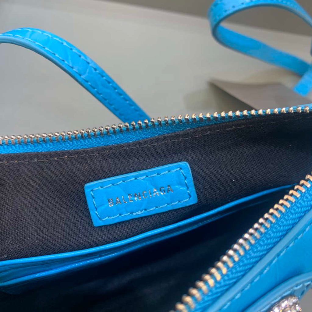 Balenciaga 6940271VG9 Le Cagole Mini Multipouch in Blue Crocodile