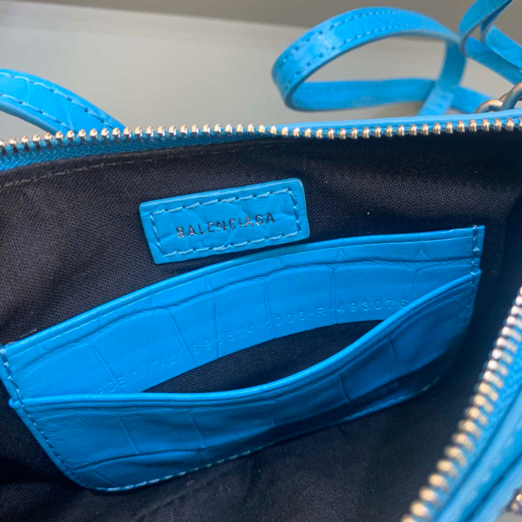 Balenciaga 6940271VG9 Le Cagole Mini Multipouch in Blue Crocodile