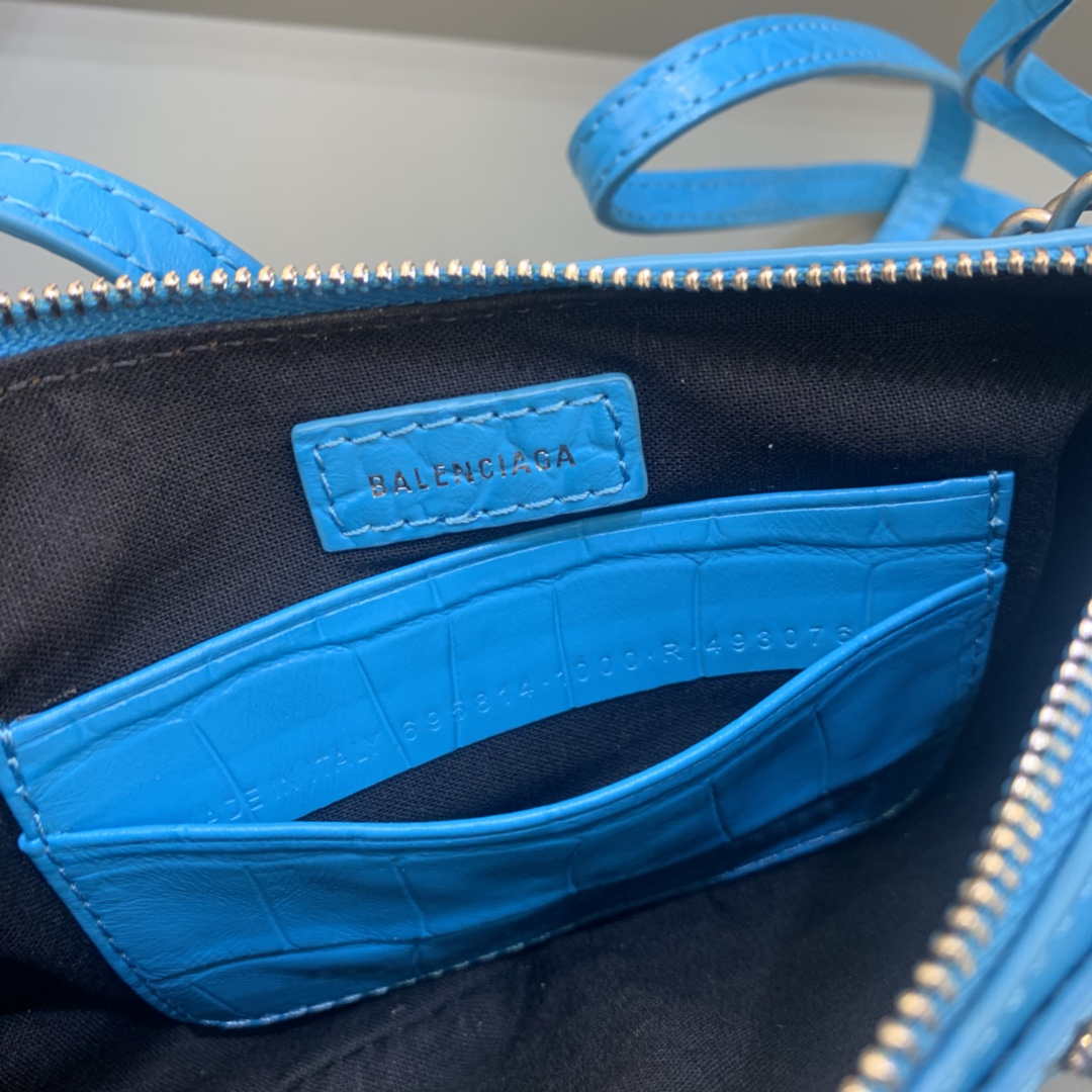 Balenciaga 6940271VG9 Le Cagole Mini Multipouch in Blue Crocodile