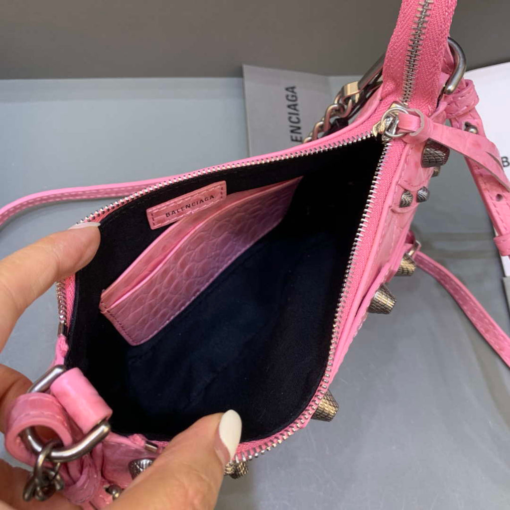 Balenciaga 6940271VG9 Le Cagole Mini Multipouch in Pink Crocodile
