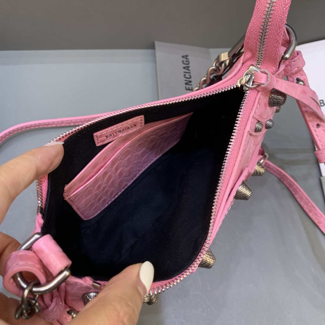 Balenciaga 6940271VG9 Le Cagole Mini Multipouch in Pink Crocodile