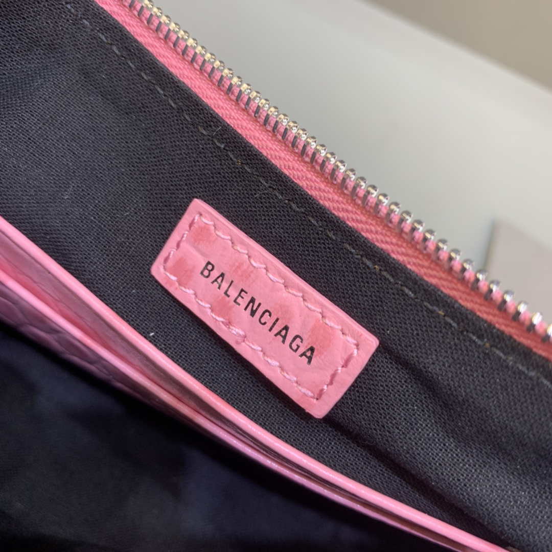 Balenciaga 6940271VG9 Le Cagole Mini Multipouch in Pink Crocodile