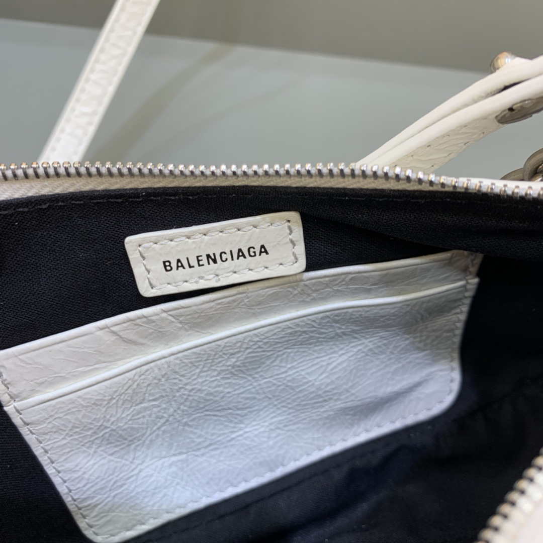 Balenciaga 6940271VG9 Le Cagole Mini Multipouch in White Arena lambskin