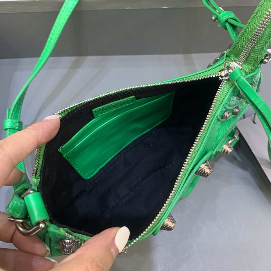 Balenciaga 6940271VG9 Le Cagole Mini Multipouch in Green Arena lambskin