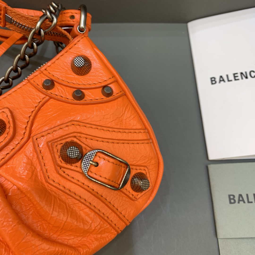 Balenciaga 6940271VG9 Le Cagole Mini Multipouch in Orange Arena lambskin