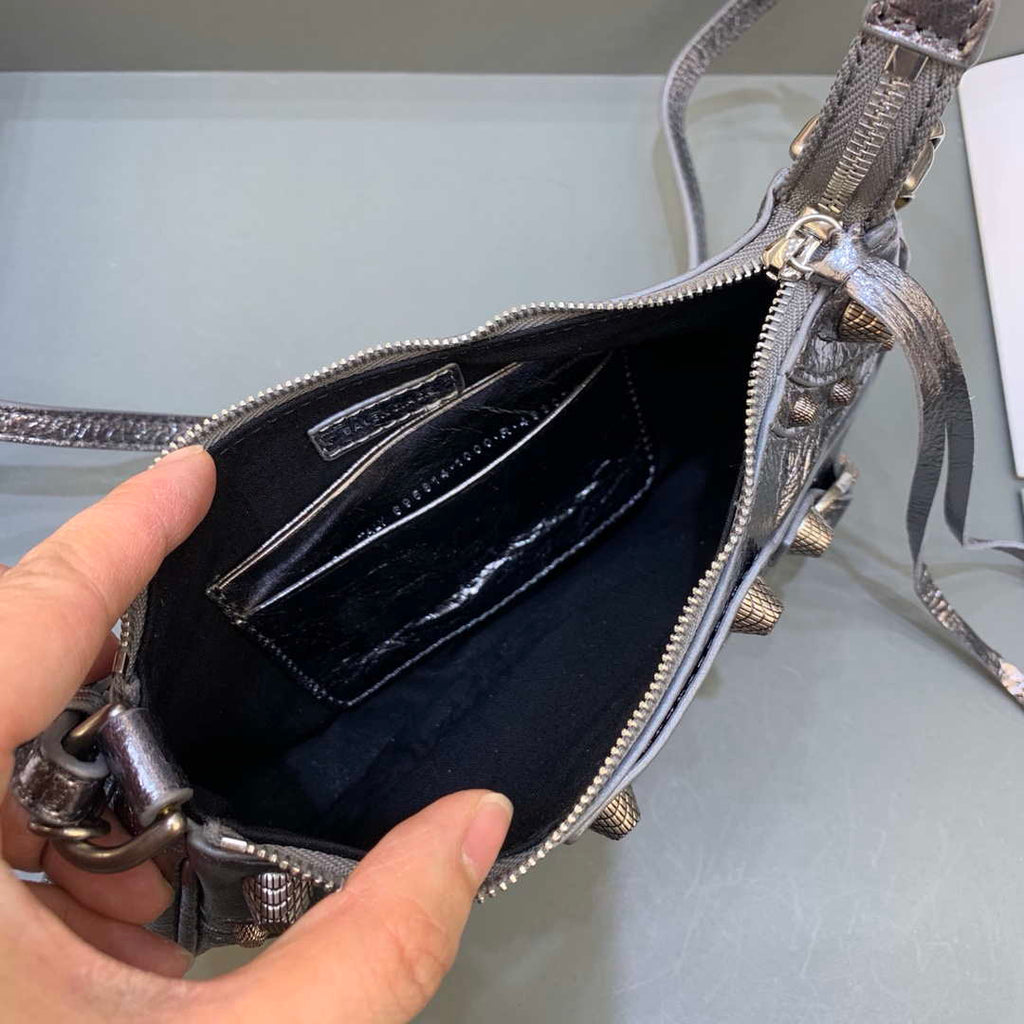 Balenciaga 6940271VG9 Le Cagole Mini Multipouch in Silver Grey Arena lambskin