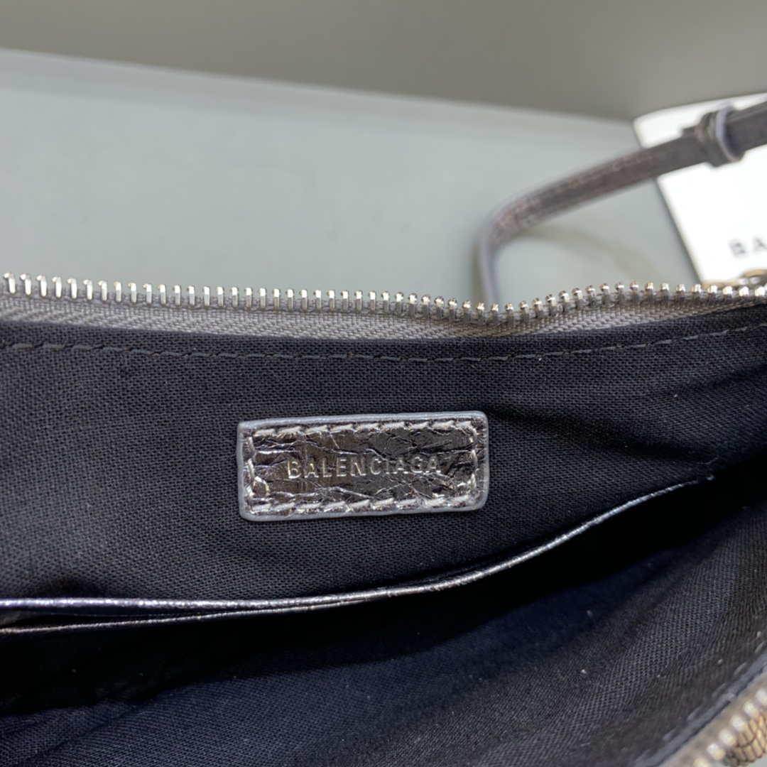 Balenciaga 6940271VG9 Le Cagole Mini Multipouch in Silver Grey Arena lambskin