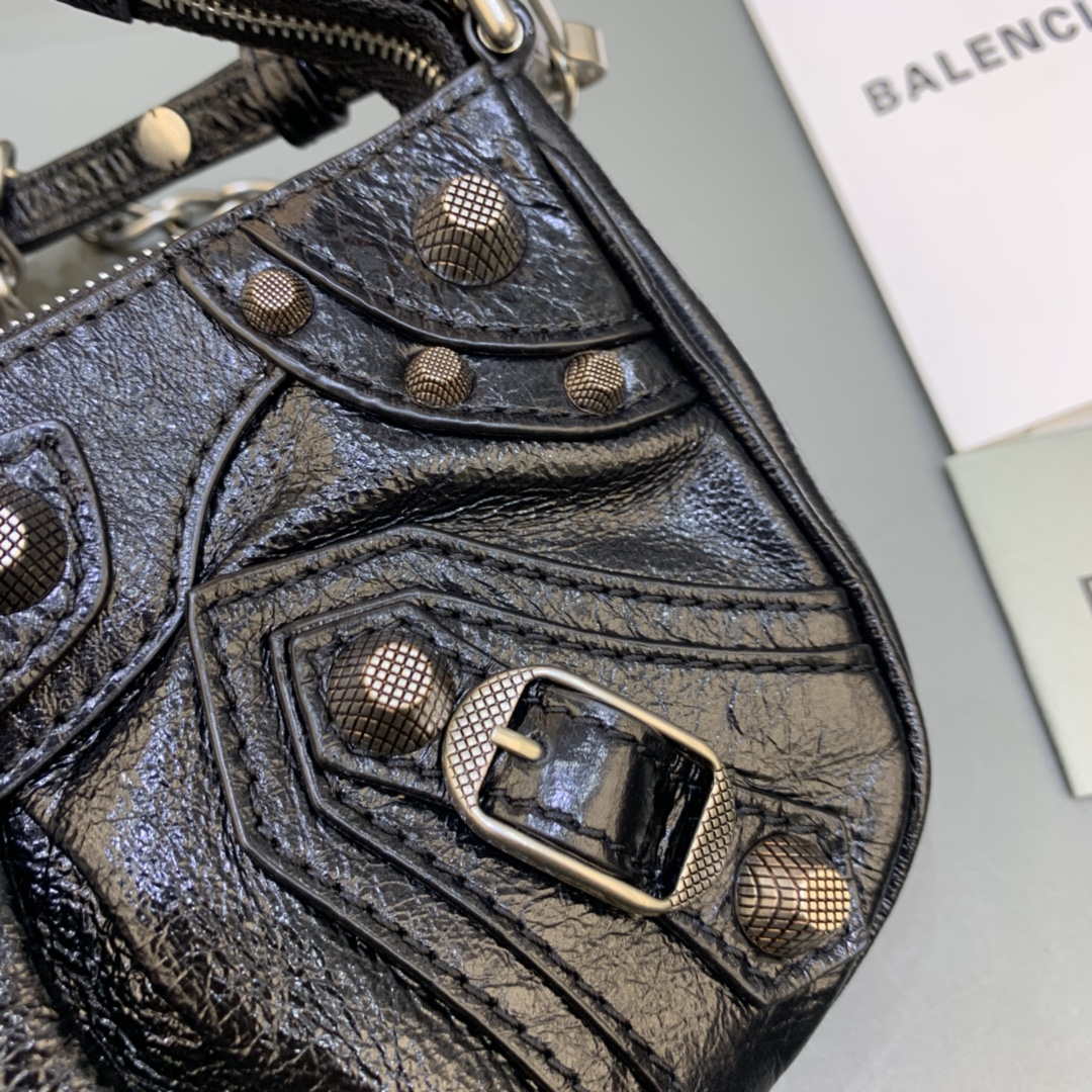 Balenciaga 6940271VG9 Le Cagole Mini Multipouch in black Arena lambskin
