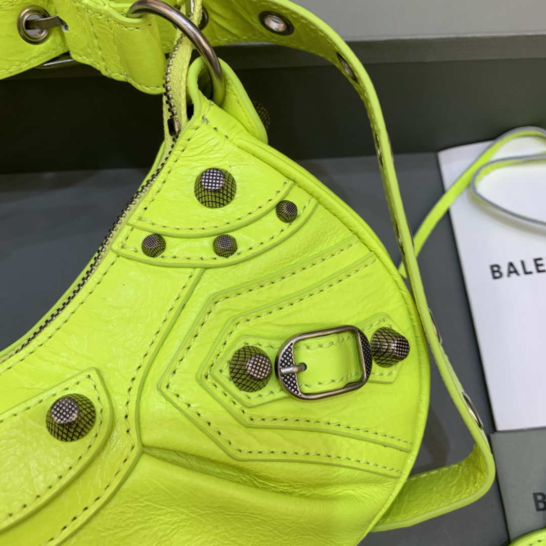 Balenciaga 700940210 Neo Cagole XS Handbag in Lemon Yellow lambskin