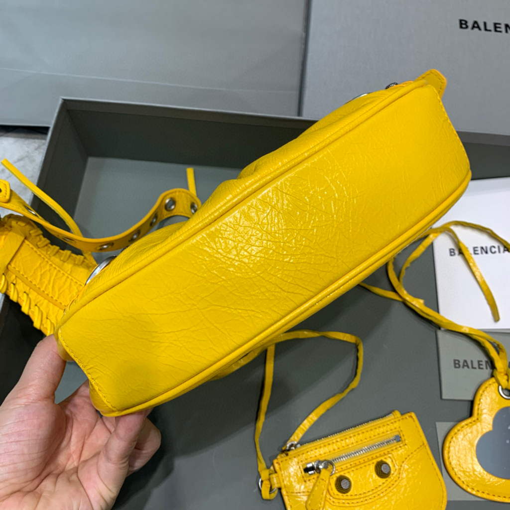 Balenciaga 700940210 Women's Neo Cagole XS Handbag in Yellow Arena lambskin