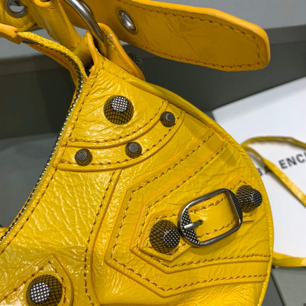 Balenciaga 700940210 Women's Neo Cagole XS Handbag in Yellow Arena lambskin