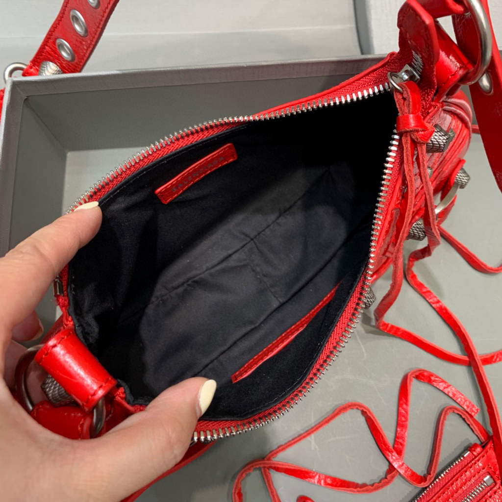 Balenciaga 700940210 Women's Neo Cagole XS Handbag in Red Arena lambskin