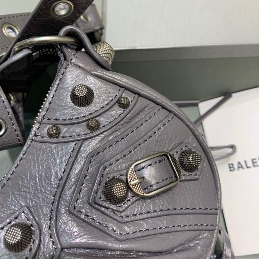 Balenciaga 700940210 Women's Neo Cagole XS Handbag in Grey Arena lambskin