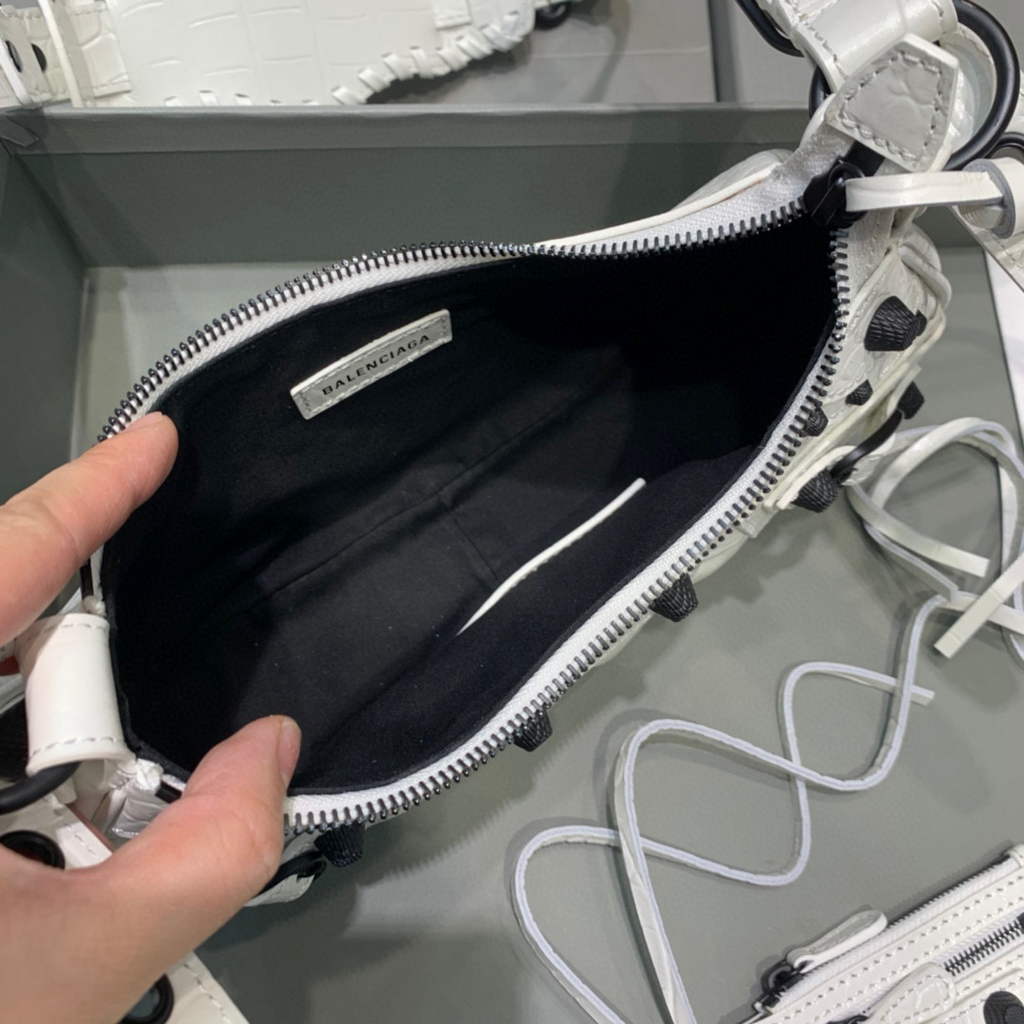 Balenciaga 700940210 Women's Neo Cagole XS Handbag in White Crocodile lambskin