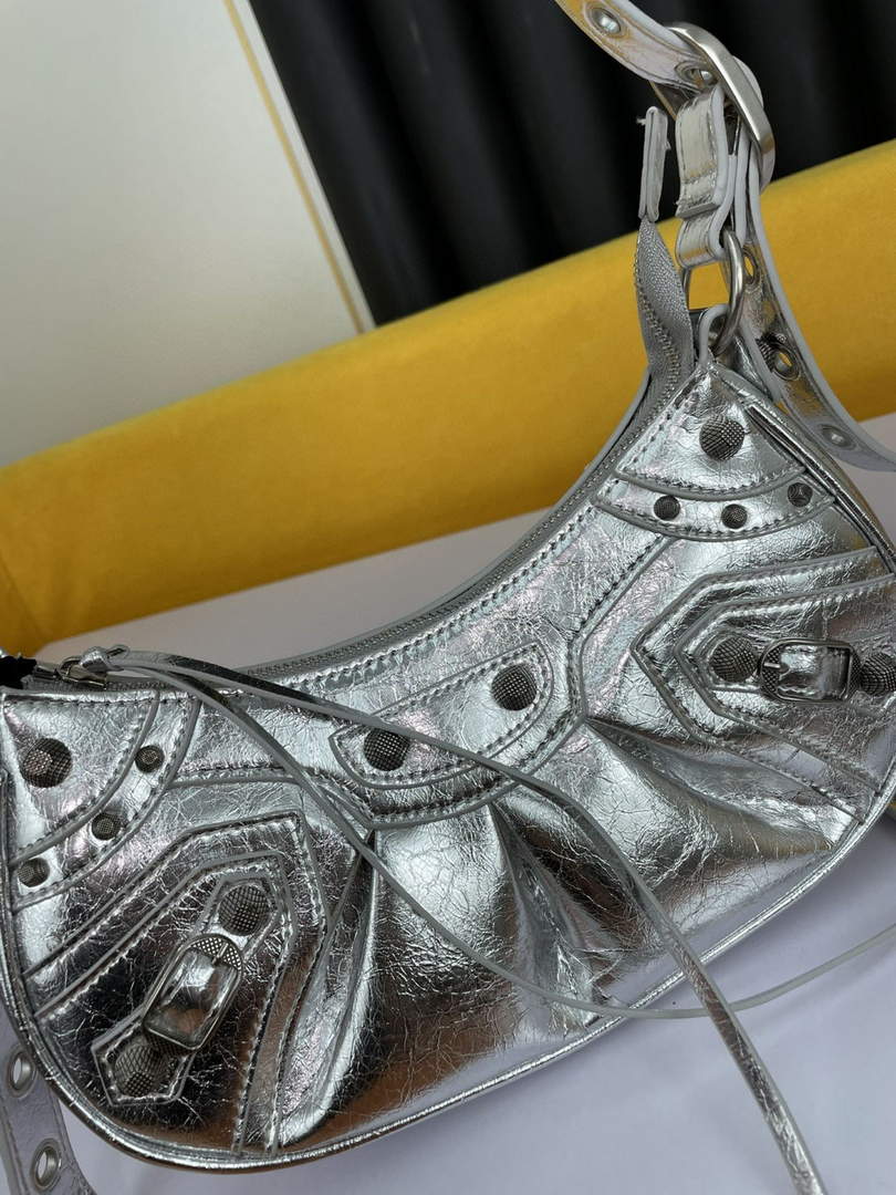 Balenciaga 700940210 Women's Neo Cagole Xs Handbag In Silver