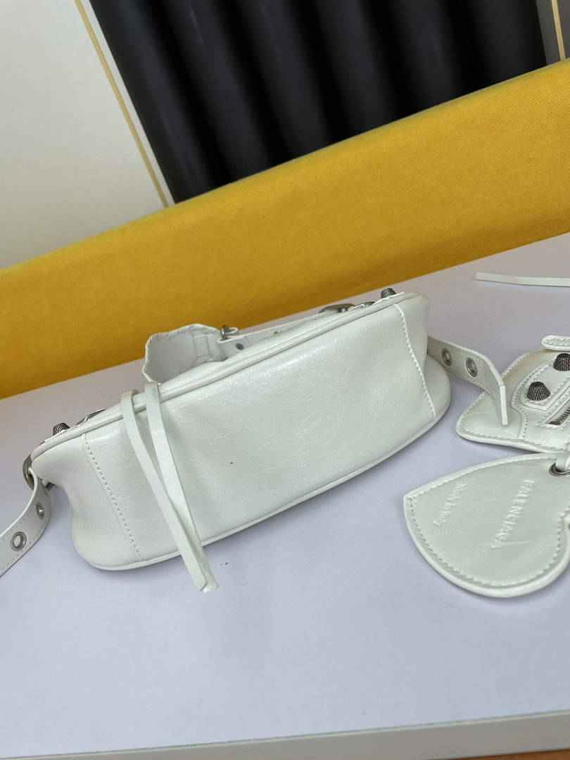 Balenciaga 700940210 Women's Neo Cagole Xs Handbag In White