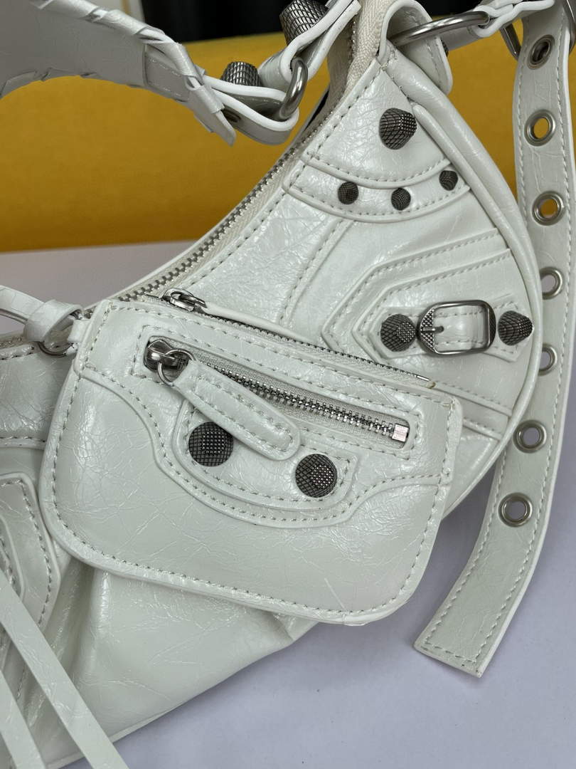 Balenciaga 700940210 Women's Neo Cagole Xs Handbag In White